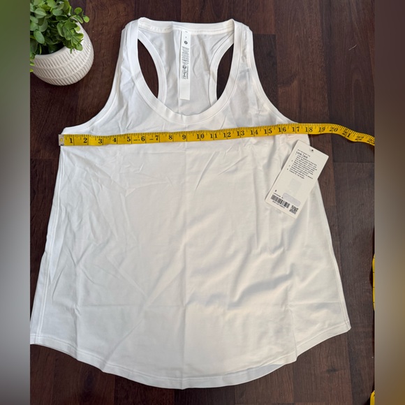 🆕 Lululemon Love Tank - Picture 2 of 13
